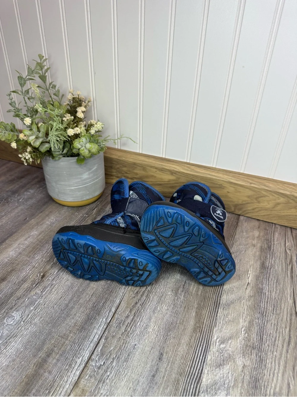 Kamik Snowybug 6 Blue and Black Winter Snow Boots Fleece w Velcro Boys Toddler 5